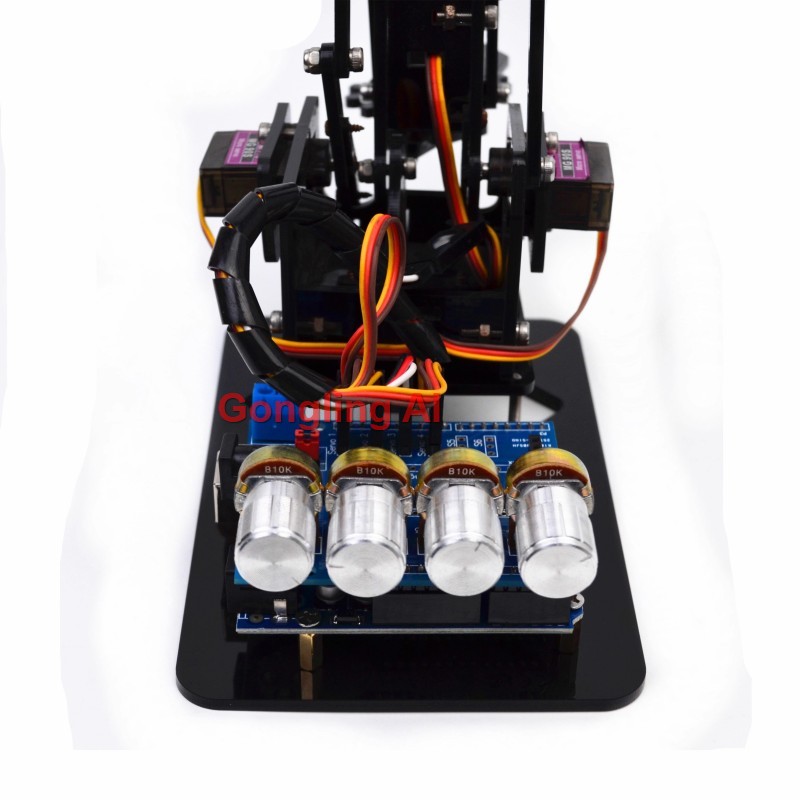 ذراع روبوت ميكانيكي STEM بـ 4  - مراجعة Servo Sg90 وسعره